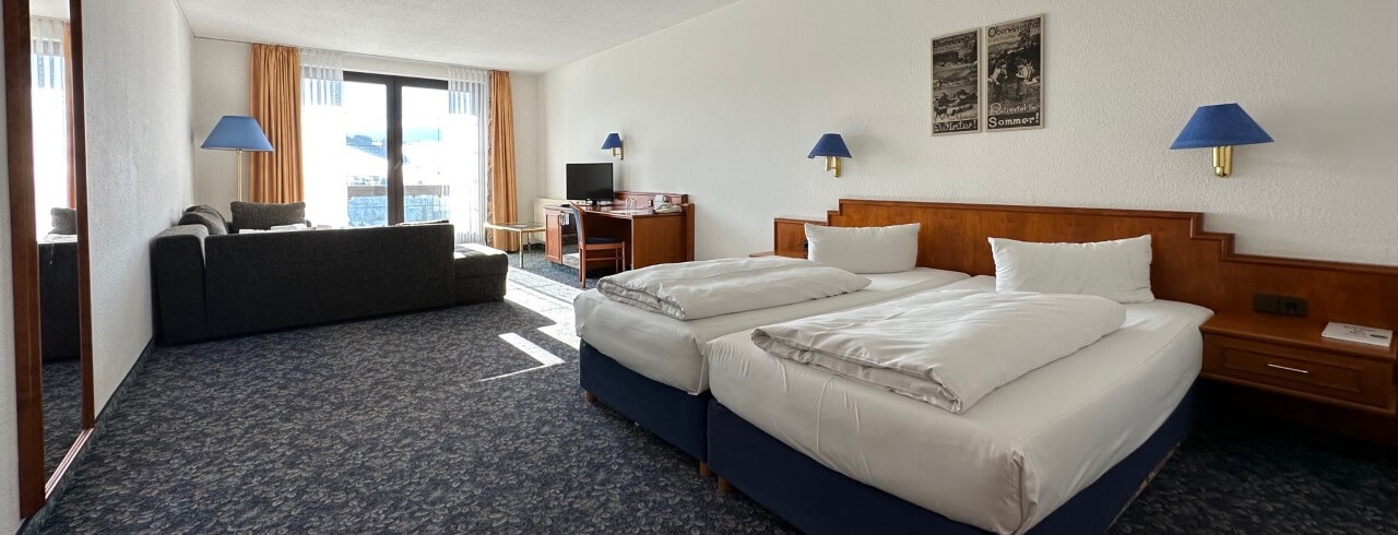 Panorama-Aufnahme Alpina-Lodge Zimmer